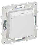 фото Розетка с заземлением IEK SK-R16-16-44-K01