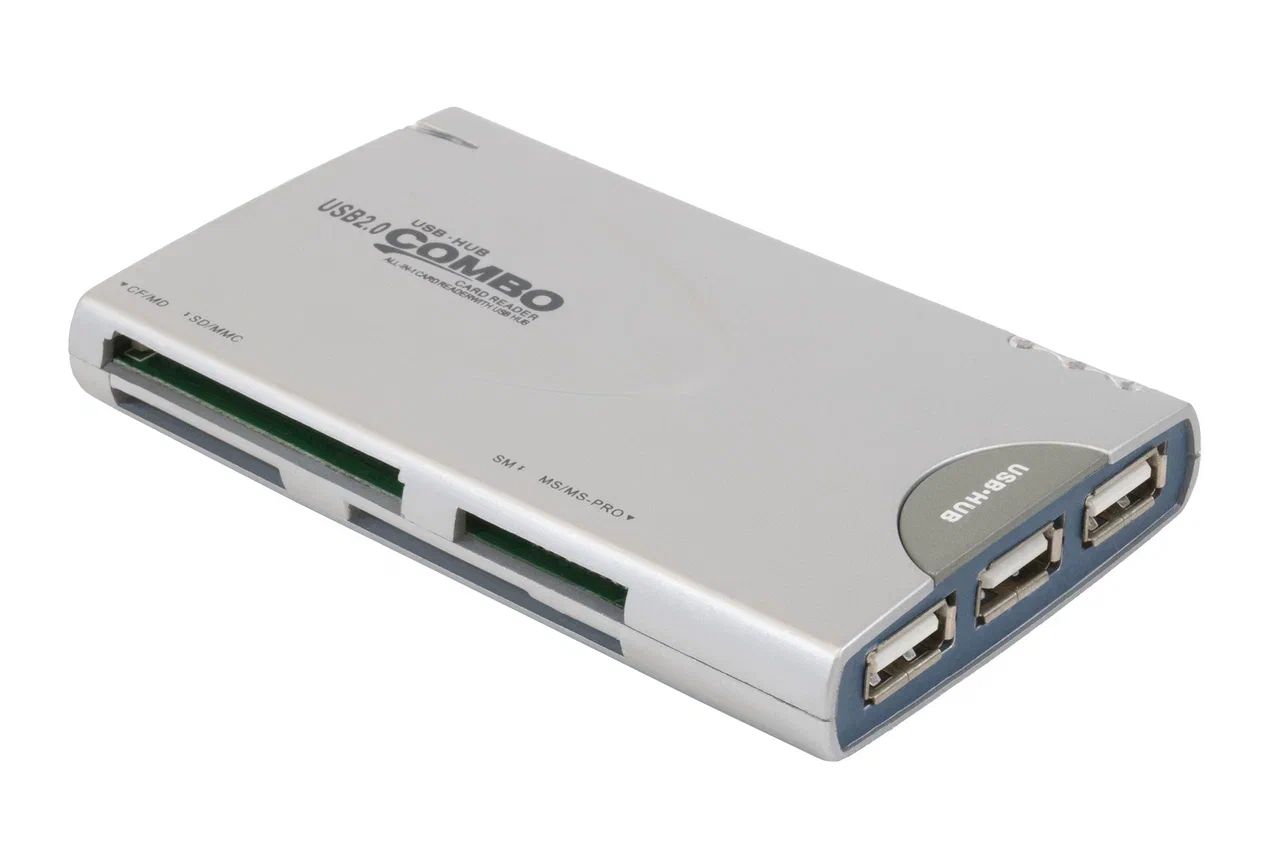 

Концентратор AeroCool 4000953895025 3 port HUB (c БП)+Card reader CF I-II/SM/MMC/MD/MS/MS pro/SD "Skymaster" 95025, 4000953895025