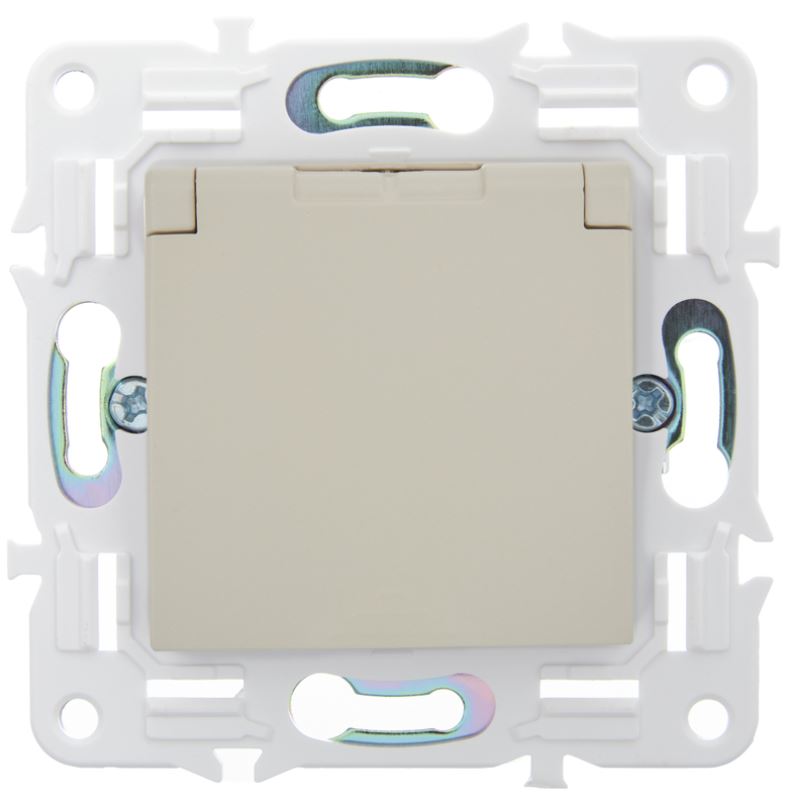 

Розетка с заземлением с крышкой IEK SK-R16-16-44-K10 SKANDY с защитными шторками 16А IP44 SK-R11B Бежевый, SK-R16-16-44-K10