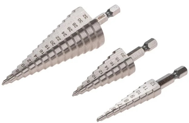 

Набор KRANZ KR-12-6620 ступенчатых сверл, 4-12,4-20,4-32мм, HSS-TiN, ТИТАН, 3 шт., KR-12-6620