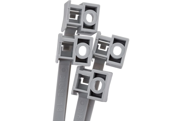 

Держатель Ecoplast 41832 CFF1 со стяжкой D16-32мм (100шт), 41832