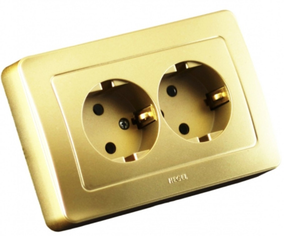 Изображение товара Розетка с заземлением HEGEL РС16-352-07 для безопасного электроснабжения