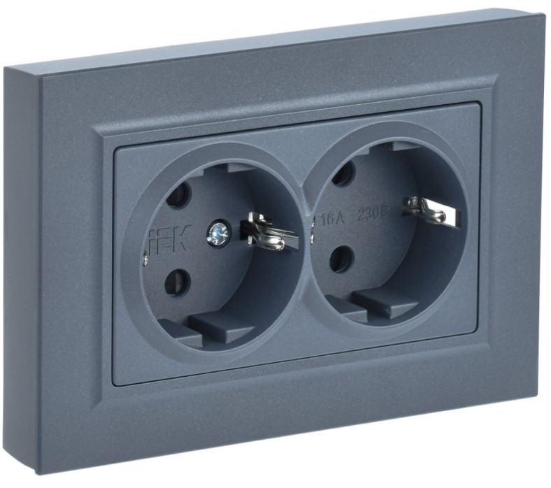 

Розетка двухместная с заземлением IEK BR-R27-16-K35-F BRITE без защитных шторок плоская 16А в сборе РСПл12-3-БрМ маренго, BR-R27-16-K35-F