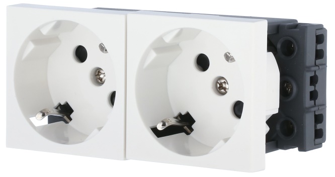 

Розетка Ecoplast 851704 двойная с з/к, со шторками, 16 А, 250 В, под углом 45 градусов (белый) LK45, 851704