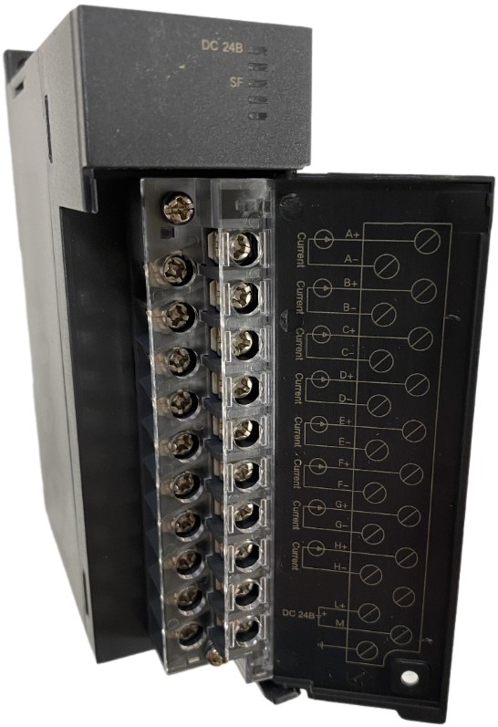 

Модуль расширения Systeme Electric SM3AI8C S250 8 входов AIC, ток, SM3AI8C