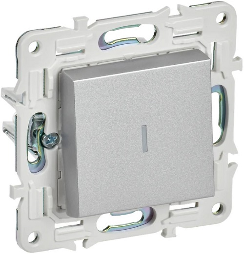 

Переключатель одноклавишный IEK SK-V12-1-10-K23 SKANDY с инд. 10А SK-V08S Серебряный, SK-V12-1-10-K23