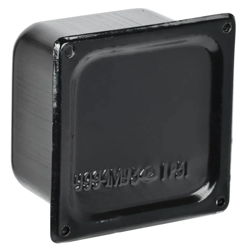 

Коробка металлическая IEK UKO12-150-150-100-K02-31M протяжная У-995 150х150х100 IP31, UKO12-150-150-100-K02-31M