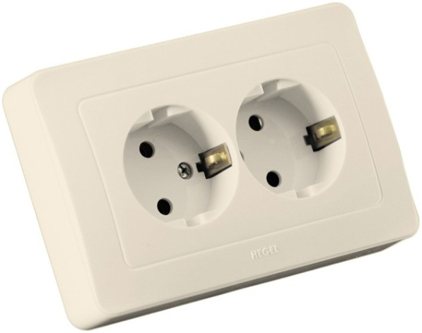 Изображение товара Розетка с заземлением HEGEL РС16-352-01 для безопасного электропитания