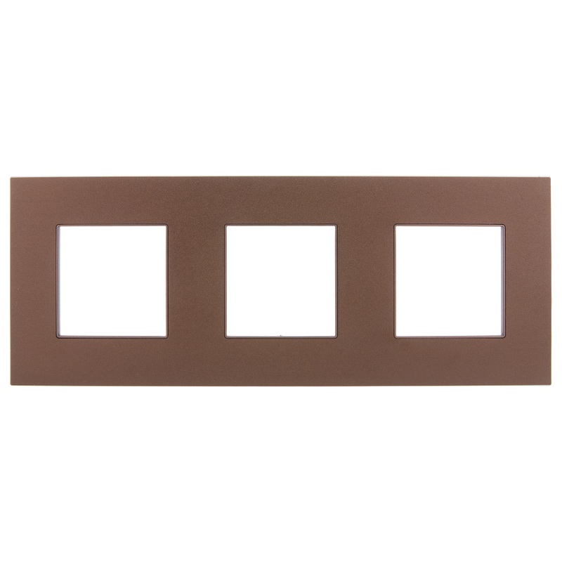 

Рамка тройная IEK SK-M32-M-K30 SKANDY SK-F33Br металл шоколад, SK-M32-M-K30