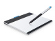 фото Графический планшет Wacom Intuos Pen S (Small) w/SW