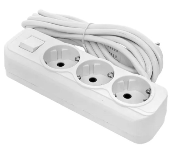 Изображение товара Удлинитель EKF UBA16-310-3-05i 3 розетки с защитой и проводом 5м