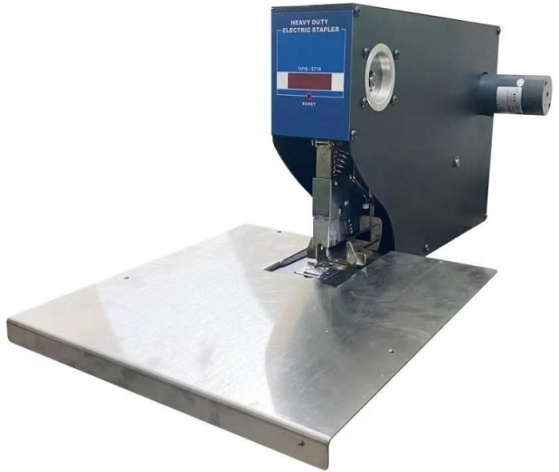 Изображение товара Степлер Bulros ST-18 - надежный офисный инструмент