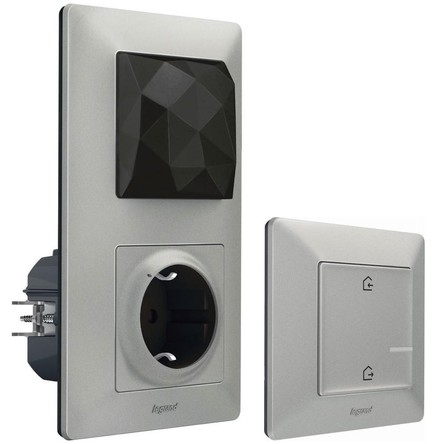 

Набор Legrand 752396 Valena Life with NETATMO, стартовый пакет. Шлюз WiFi + умная розетка 2К+З 16А 230В + главный беспроводной выключатель "Я дома/Я в, 752396