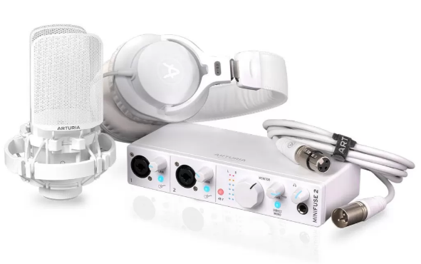 

Аудиоинтерфейс Arturia MiniFuse Recording Pack White 800212 комплект: MiniFuse 2, микрофона CM1 поп фильтром, наушников EF1 и XLR кабеля. Цвет - белый, MiniFuse Recording Pack White