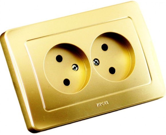 Изображение товара Розетка с заземлением HEGEL РС16-342-07 безопасное подключение