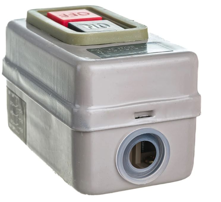 

Выключатель GENERICA KVK20-10-3 ВКИ-216 3Р 10А 230/400В IP40, KVK20-10-3