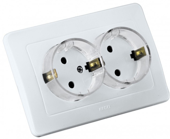 Изображение товара Розетка с заземлением HEGEL РС16-382 для безопасного подключения
