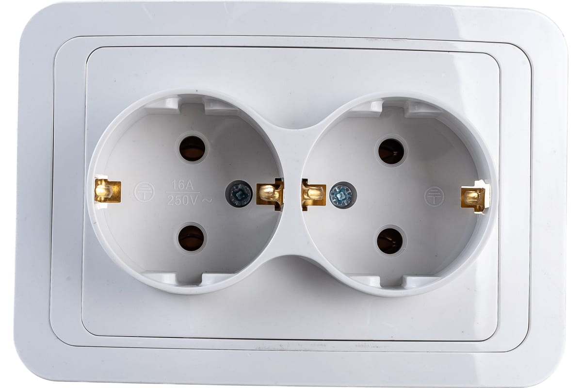 

Розетка IN HOME 4680005959921 CLASSICO 2-м с заземл. 2128 бел., 4680005959921