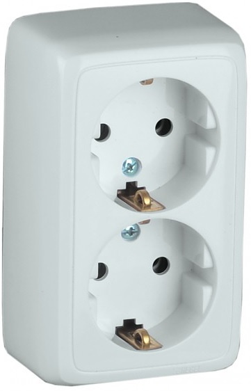 Изображение товара Розетка с заземлением HEGEL РА16-153