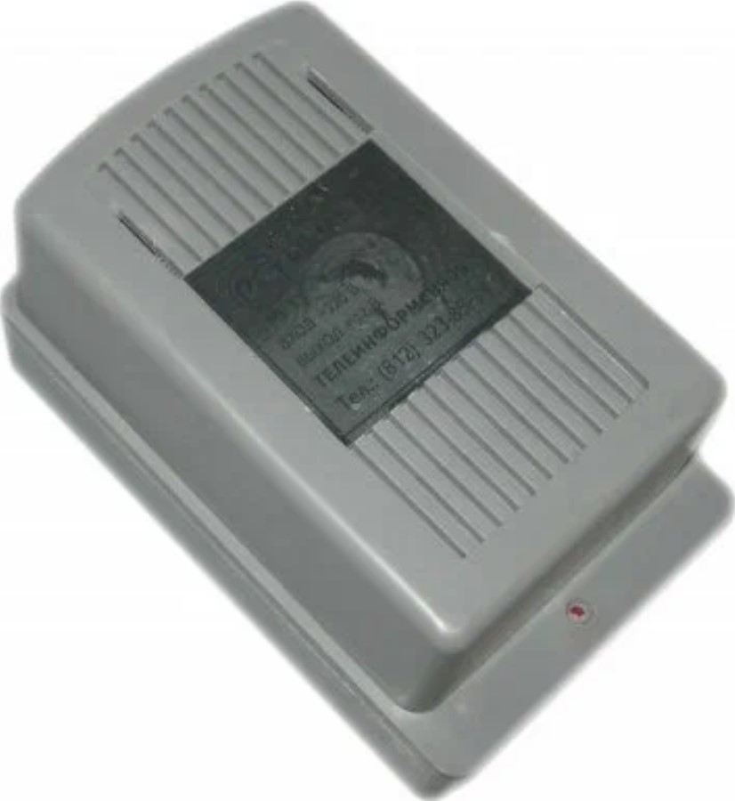 Блок питания HostCall БП-1А стабилизированный, 12В/0,7А