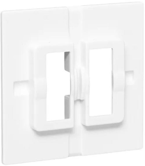 

Пластина EKF UP1-SWW-44 переходная для 1 или 2х клавишного выключателя, IP44, белая Эпика, UP1-SWW-44