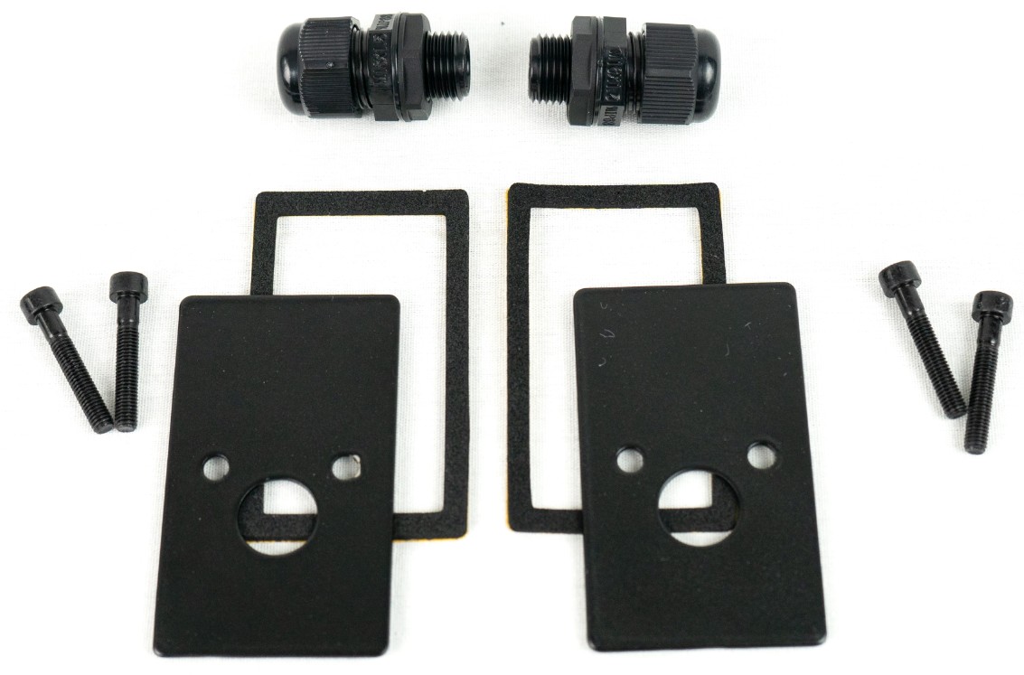 

Чехол Ecler LABI1-ODCNX защитный на разъемы линейного массива LABI1-C100i (IP54), LABI1-ODCNX