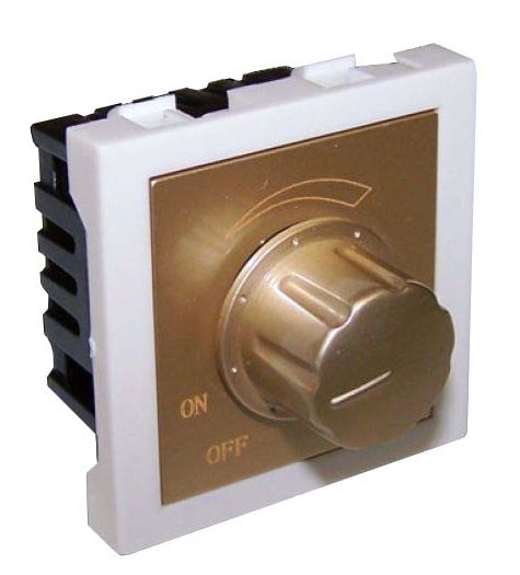 

Диммер Lanmaster LAN-EC45x45-DIM-BRZ поворотный, 45х45, бронза, LAN-EC45x45-DIM-BRZ