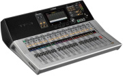 фото Микшер Yamaha TF3