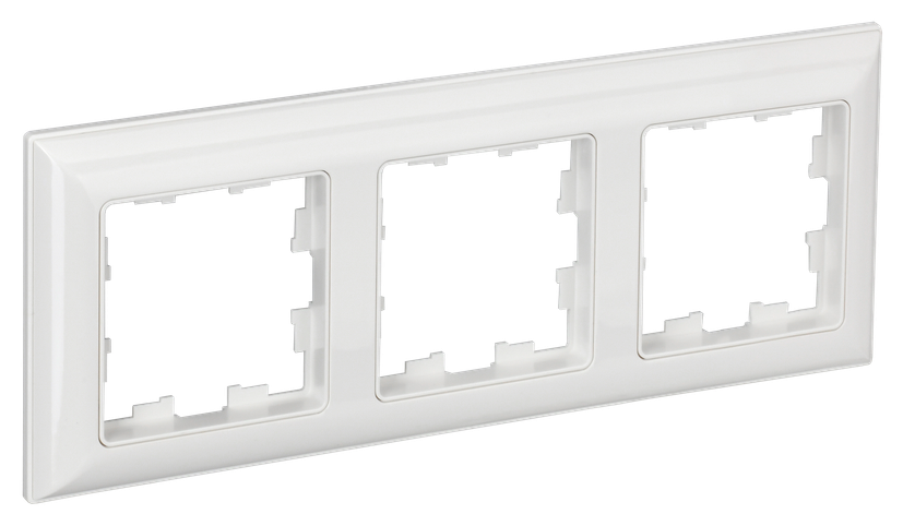 

Рамка тройная IEK BR-M32-12-K01 BRITE РУ-3-Бр Белый/Белый, BR-M32-12-K01