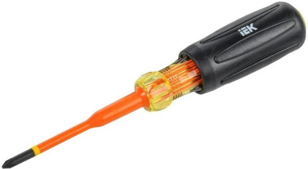 Изображение товара Отвертка IEK ARMA2L 5 PZ1 магнитная стальная черная