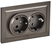 фото Розетка двухместная с заземлением в сборе  IEK BR-R21-16-K45-F