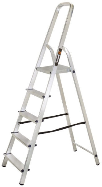 Изображение товара Алюминиевая стремянка ВИХРЬ 73/5/1/3 односекционная с 5 ступенями безопасная