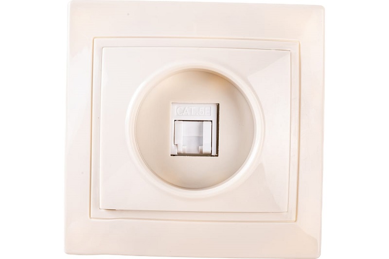 

Розетка IEK EKK10-K33-DM компьютерная 1-м СП Кварта РК10-ККм IP20 кремовая, EKK10-K33-DM