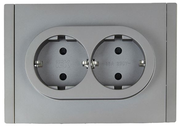 

Розетка двухместная с заземлением IEK FP-R24-16-1-K46 FORTE&PIANO с защитными шторками б/к 16А FP523 сталь, FP-R24-16-1-K46