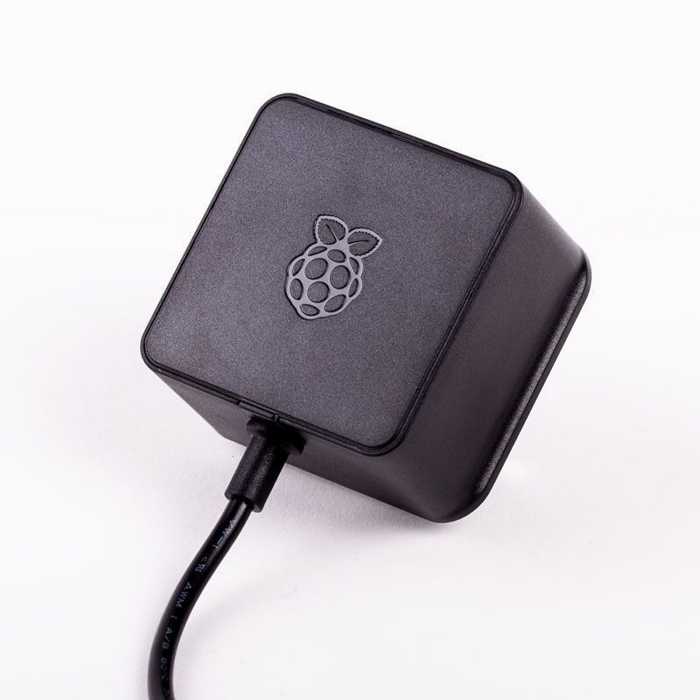 

Блок питания Raspberry Pi Official USB-C Power Supply для Raspberry Pi 4, 5.1В/3А, 15.3Вт, длина кабеля 1,5м, 2-контактная евровилка, черный (187-3425, Official USB-C Power Supply