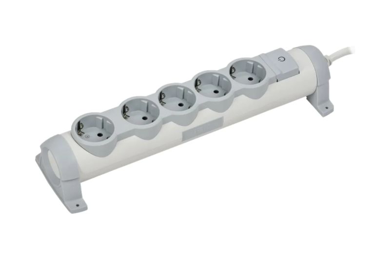 

Удлинитель IEK COMFORT У05К 5 мест 5м 3х1,5мм2 16А бел., COMFORT У05К
