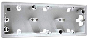 

Коробка Legrand 776183 Valena CLASSIC - накладная 3П, белая, 776183