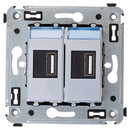 

Зарядное устройство DKC 4404543 в стену, USB, "Закаленная сталь", "Avanti", 4404543