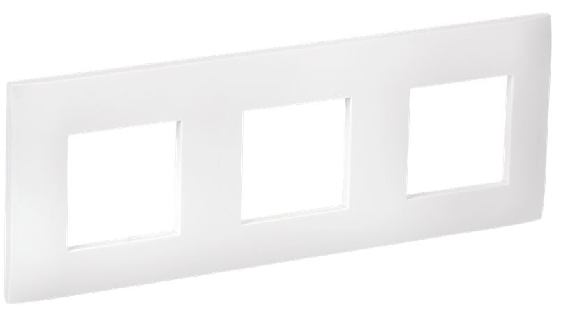

Рамка тройная IEK SK-M32-K01 SKANDY SK-F03W Арктический белый, SK-M32-K01