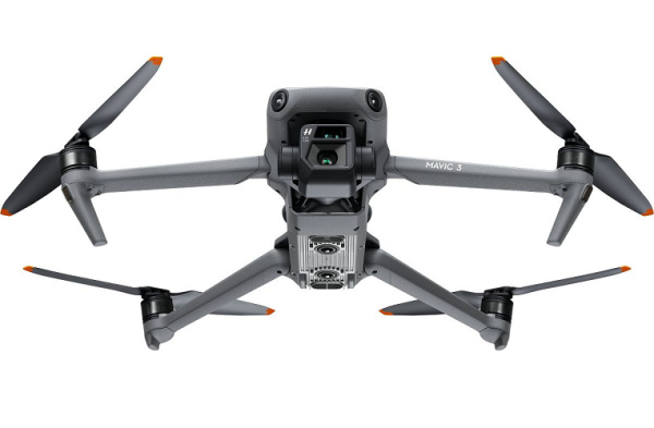 фото Квадрокоптер  DJI Mavic 3 Fly More Combo