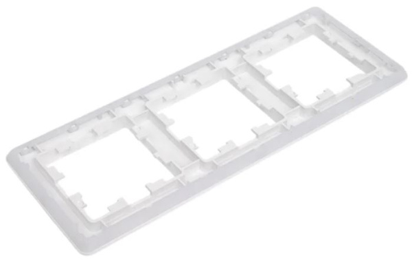 фото Рамка тройная  Systeme Electric ATN220403 в Омске