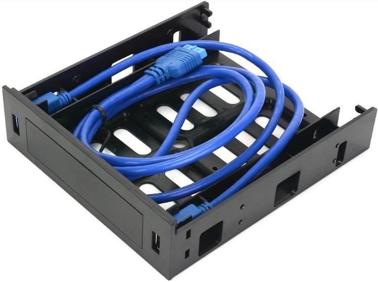 

Панель Crown CMU3-B5 CM000003022 с двумя портами USB 3.0 в слот 5.25 компьютерного корпуса и слот 1*3.5/2*2.5, CMU3-B5