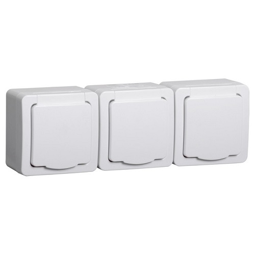 

Розетка IEK ERMP32-K01-16-54-EC 3-м ОП Гермес Plus РСб23-3-ГПБб 16А IP54 с заземл. с крышкой белая, ERMP32-K01-16-54-EC