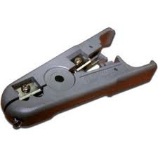 Изображение товара Инструмент TWT TWT-STR-UTP для снятия и обрезки кабелей диам 3.5-9 мм