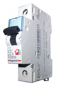 

Автоматический выключатель Legrand 404031 однополюсный, TX3 C32A 6кА, 404031
