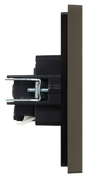 фото Розетка с заземлением  IEK FP-R11-16-1-K03 в Уфе