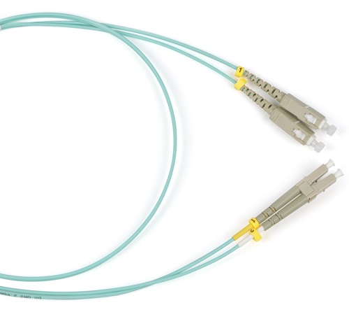 

Патч-корд волоконно-оптический Hyperline FC-503-LC-SC-10G-1M MM 50/125(OM3), LC-SC, duplex, LSZH, 1 м, FC-503-LC-SC-10G-1M