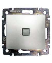 Изображение товара Переключатель Legrand 770126 проходной 1-кл. с подсветкой IP20 серия Valena