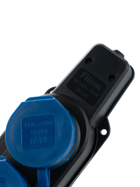 фото Колодка удлинителя Filum FL-SB-3EU-IP44-BL в Красноярске