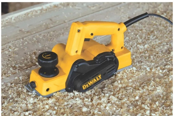 фото Рубанок  DeWALT D26676-IN в Омске